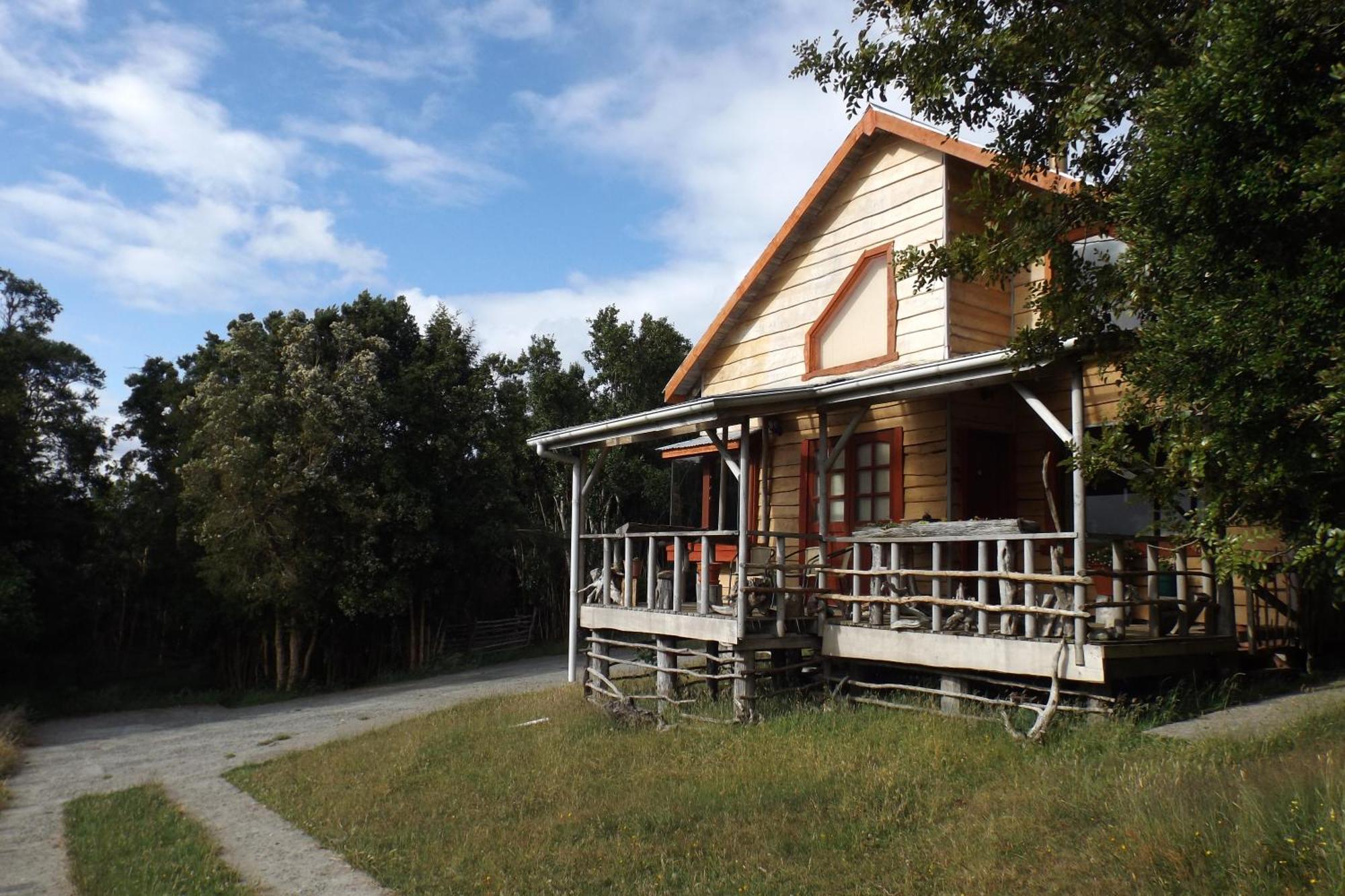 Karukinka Pension Chonchi Buitenkant foto